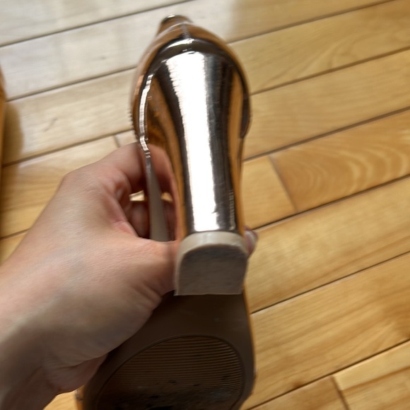 Rose gold metallic heels 4 inch heels with strap - Picture 4 of 8